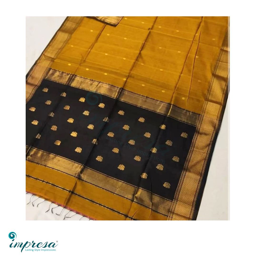 Maheshwari handloom saree | Saree, Handloom saree, Fashion